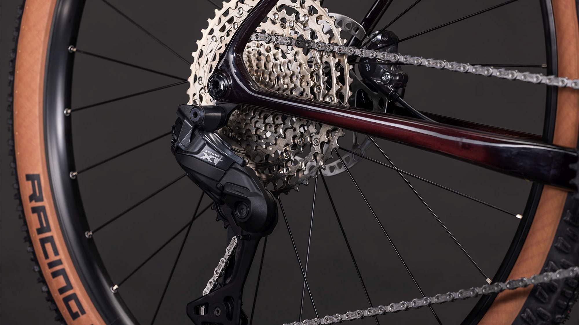 REACTION C:62 RACE LIQUIDRED/WHITE - Image 5