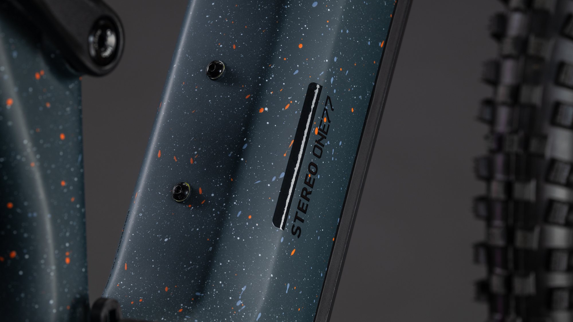 STEREO HYBRID ONE77 HPC SLT 800 GALAXY/ORANGE - Image 4