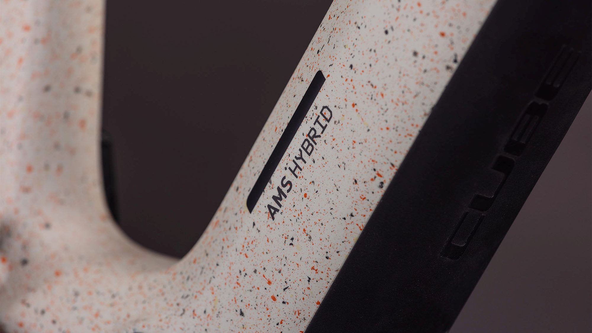 AMS HYBRID ONE77 C:62 SUPER TM 600X REEDBEIGEGRIT/ORANGE - Image 8