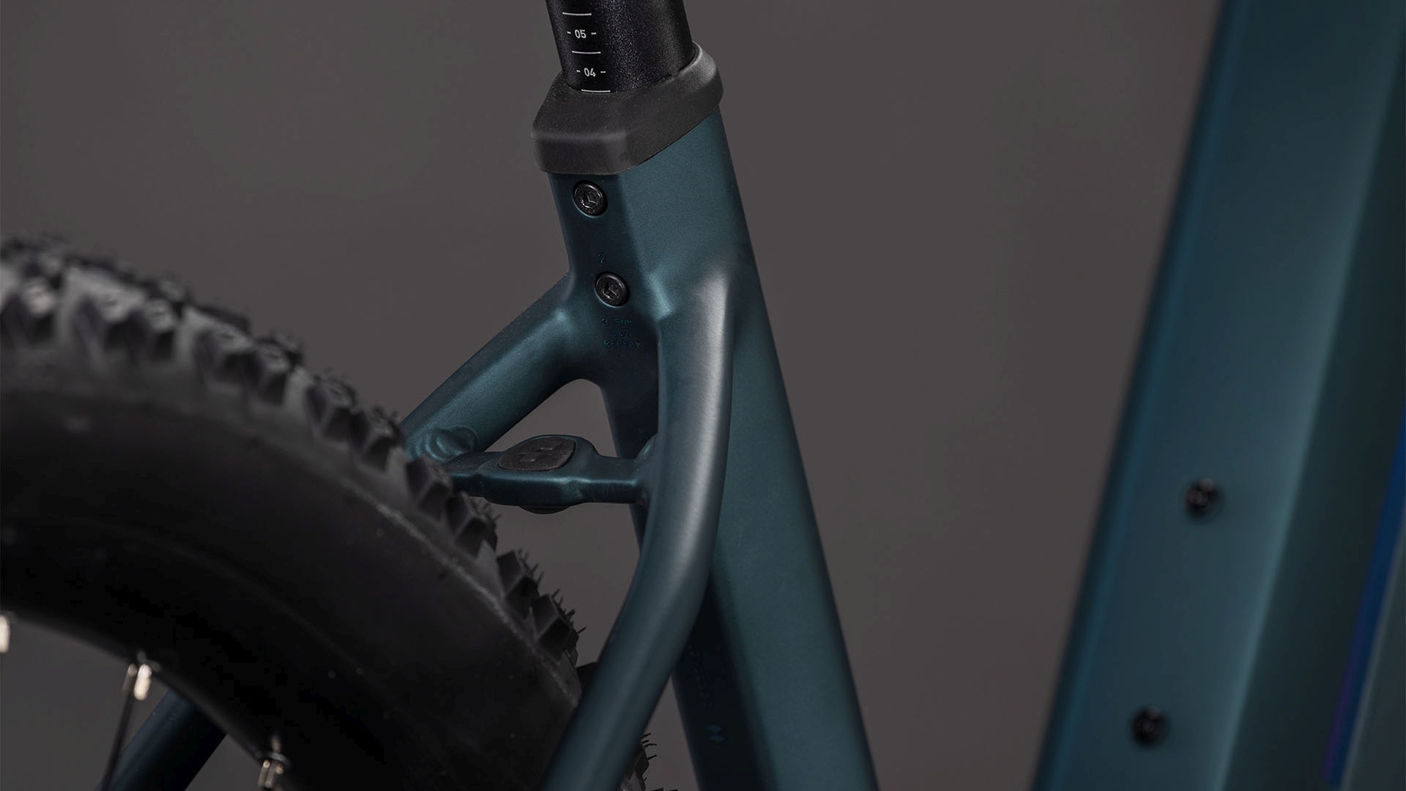 REACTION HYBRID ONE 600 ROYALGREEN/PRISM - Image 4