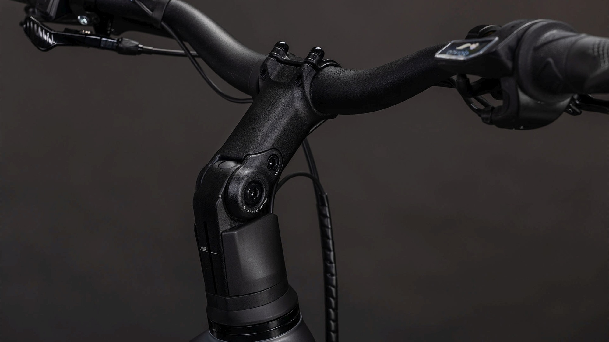 KATHMANDU HYBRID COMFORT PRO 800 SLABGREY/BLACK - Image 3