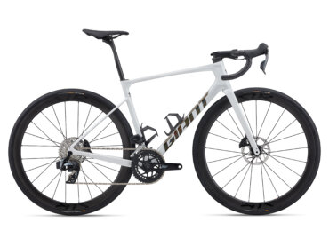 Defy Advanced Pro 1