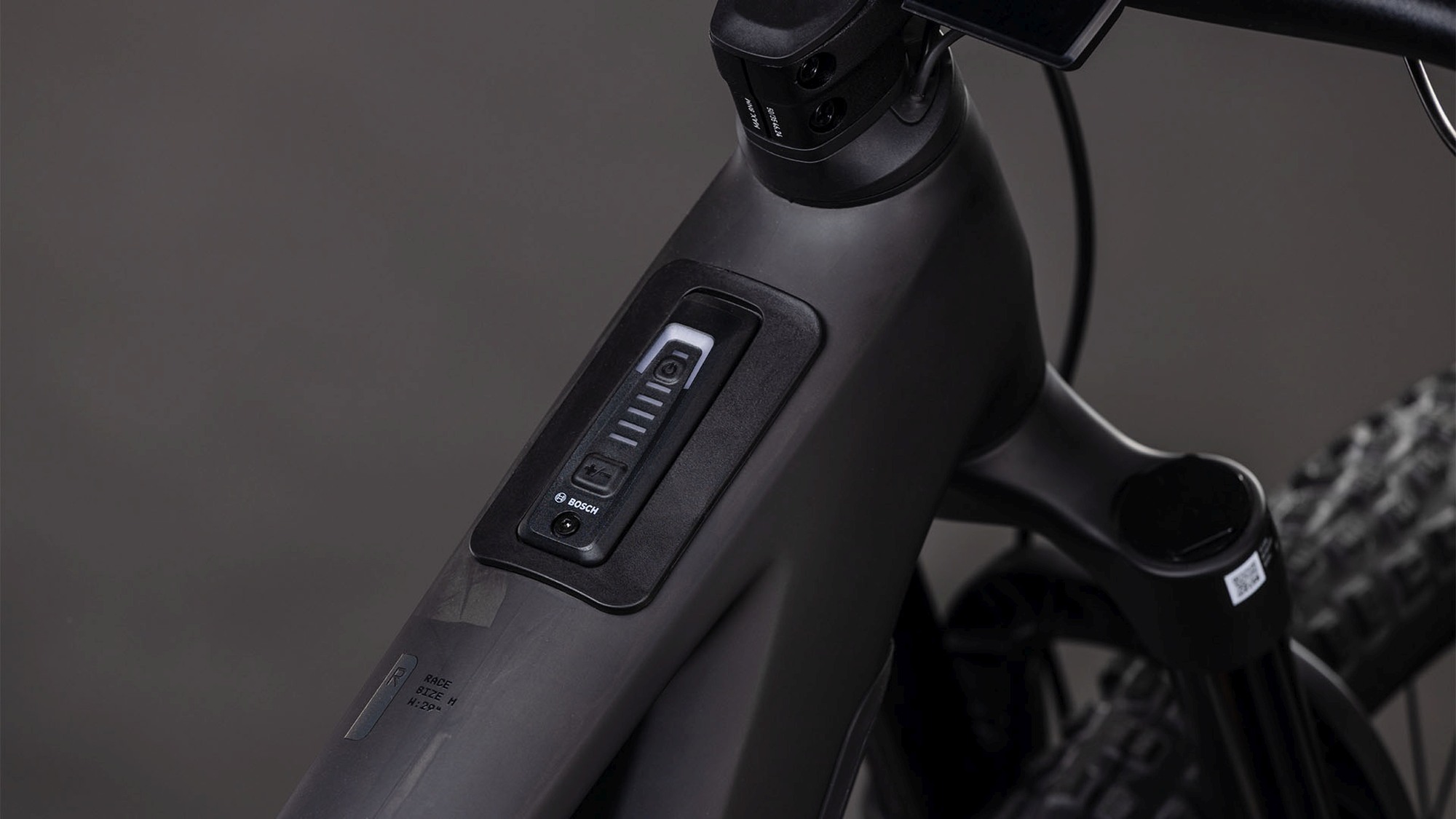 STEREO HYBRID ONE44 HPC RACE 800 BLACKLINE - Image 2