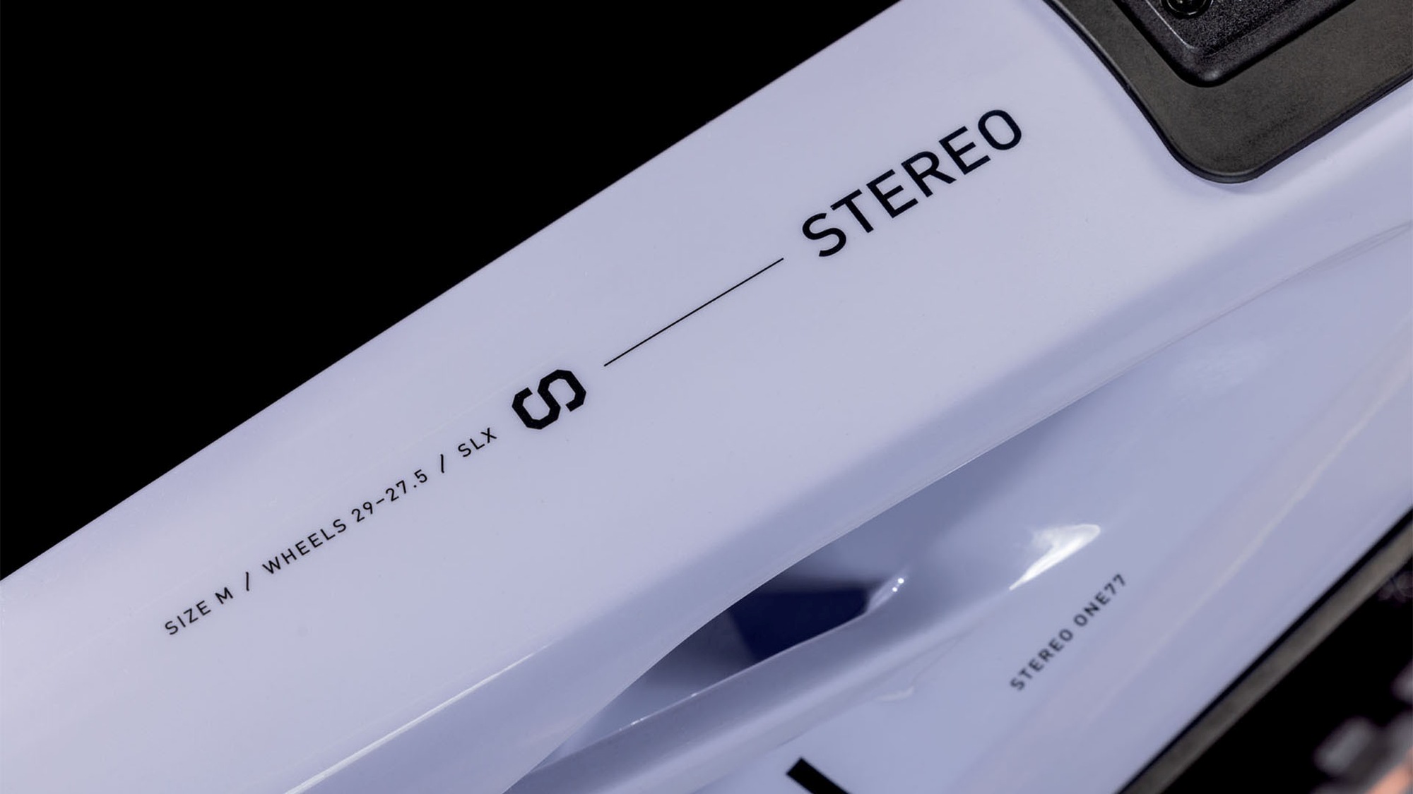 STEREO HYBRID ONE77 HPC SLX - Image 3