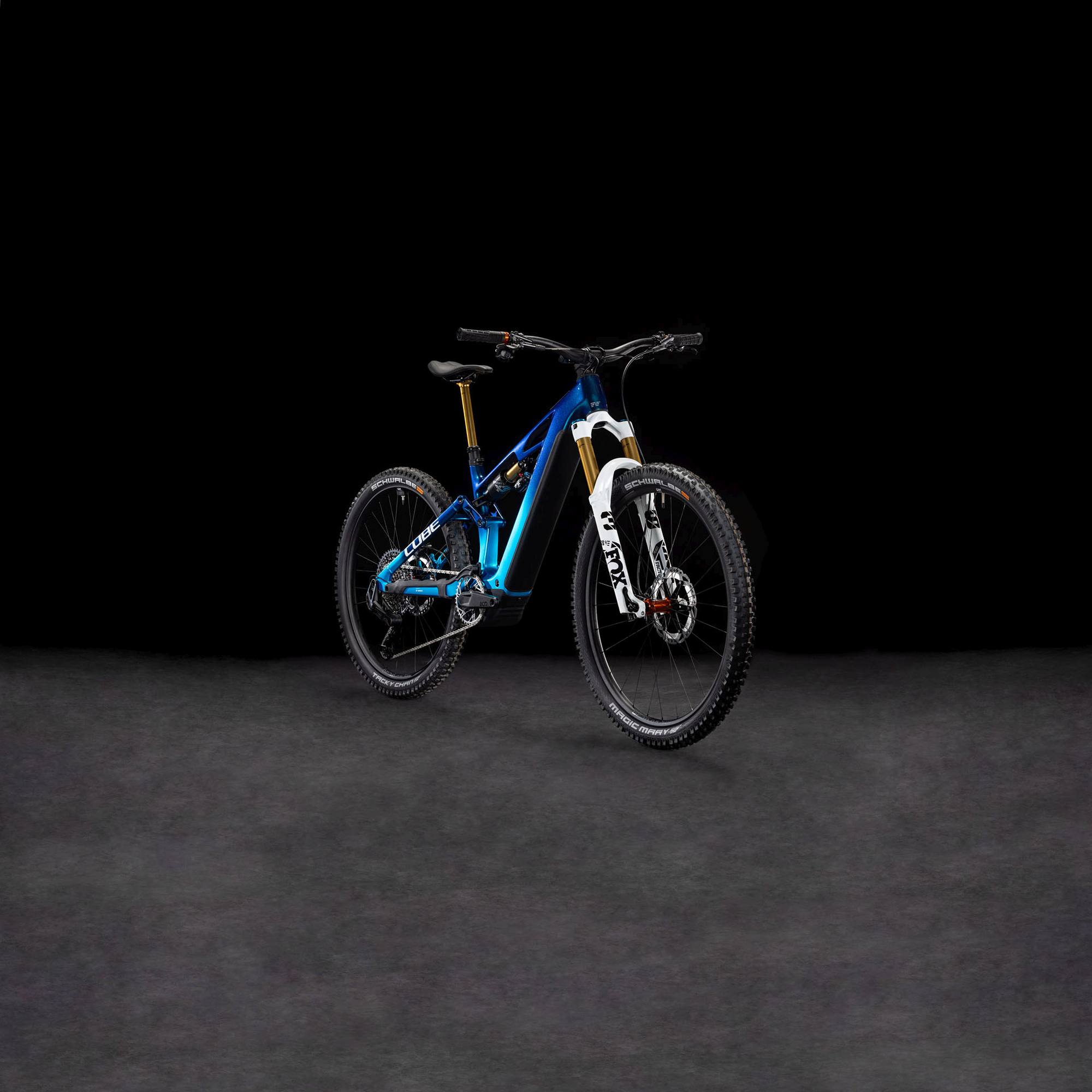 STEREO HYBRID ONE77 HPC AT - Image 7