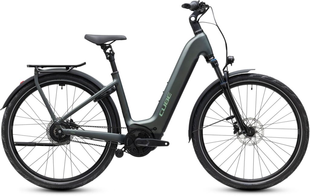 KATHMANDU HYBRID DELUXE PRO 800